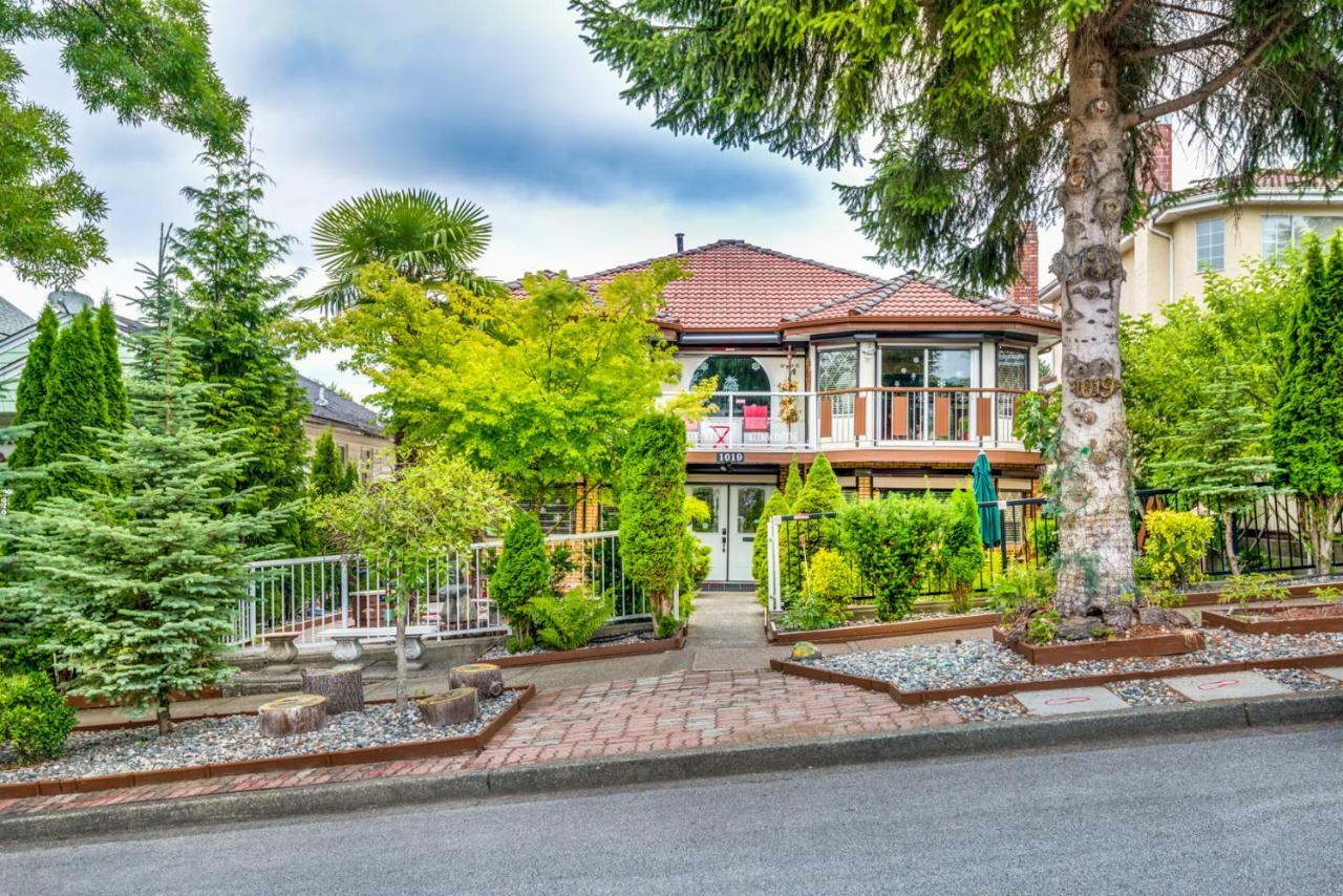 Diana'S Luxury Bed And Breakfast Acomodação com café da manhã  Vancouver